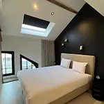 Penthouse With Airconditioning And Big Terrace, Close To Sint-pieters Station And Centre