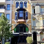 Penthouse With Airconditioning And Big Terrace, Close To Sint-pieters Station And Centre Gante
