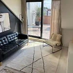 Penthouse With Airconditioning And Big Terrace, Close To Sint-pieters Station And Centre Apartamento Gante