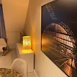 Apartamento Penthouse With Airconditioning And Big Terrace, Close To Sint-pieters Station And Centre *