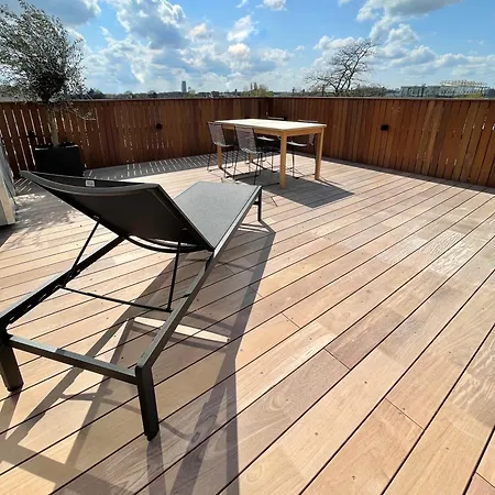 Penthouse With Airconditioning And Big Terrace, Close To Sint-pieters Station And Centre *