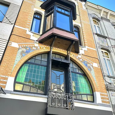 Penthouse With Airconditioning And Big Terrace, Close To Sint-pieters Station And Centre 公寓
