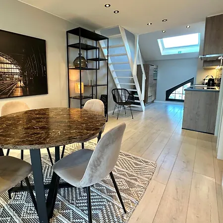 Penthouse With Airconditioning And Big Terrace, Close To Sint-pieters Station And Centre