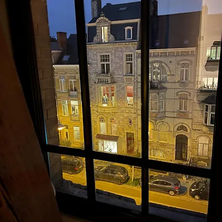 公寓 Penthouse With Airconditioning And Big Terrace, Close To Sint-pieters Station And Centre 根特