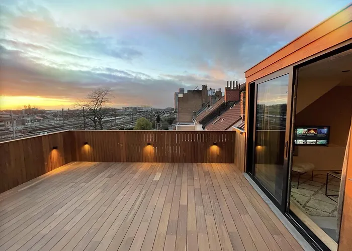 Apartment Penthouse With Airconditioning And Big Terrace, Close To Sint-pieters Station And Centre