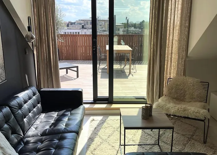 Penthouse With Airconditioning And Big Terrace, Close To Sint-pieters Station And Centre Apartment *