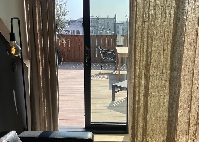 Apartment Penthouse With Airconditioning And Big Terrace, Close To Sint-pieters Station And Centre *