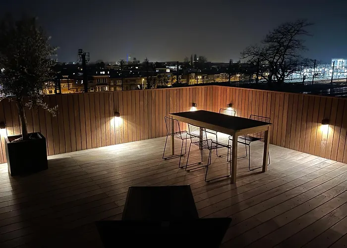 Apartamento Penthouse With Airconditioning And Big Terrace, Close To Sint-pieters Station And Centre