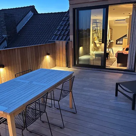 Penthouse With Airconditioning And Big Terrace, Close To Sint-pieters Station And Centre Appartement